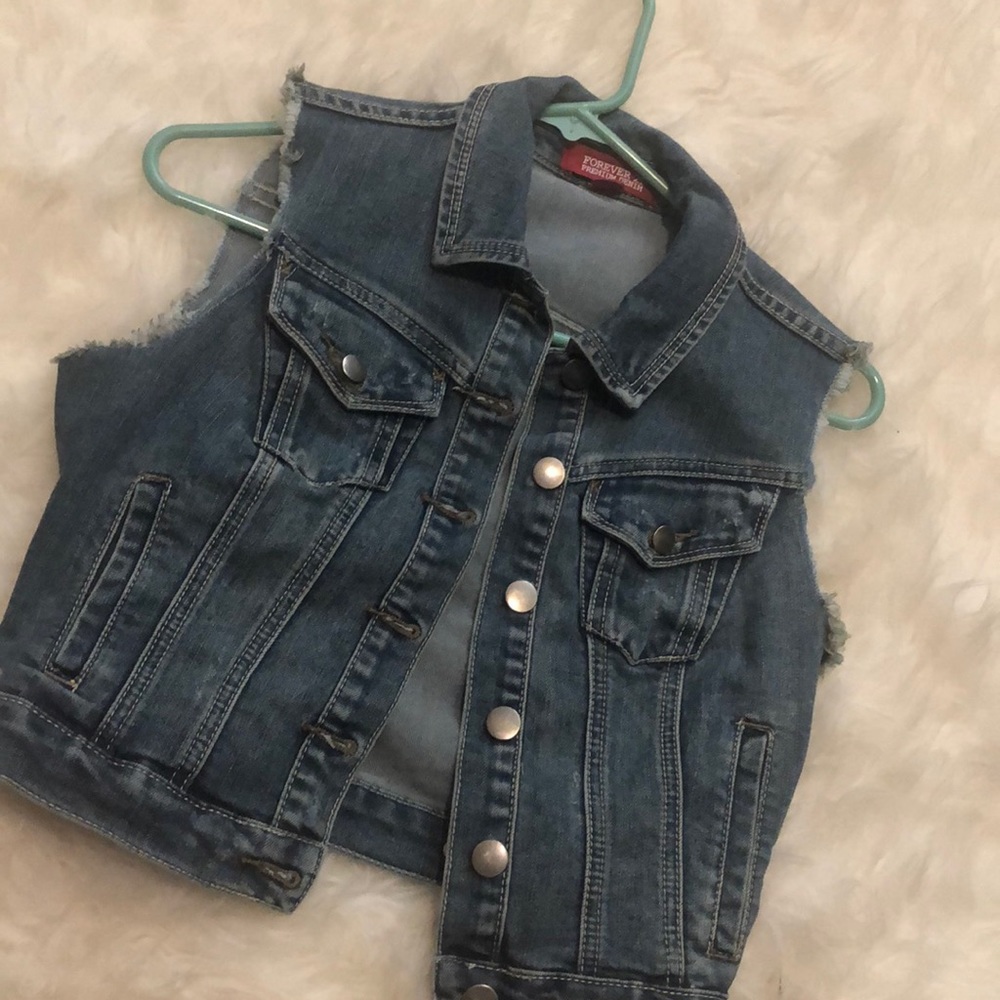 Short jean vest